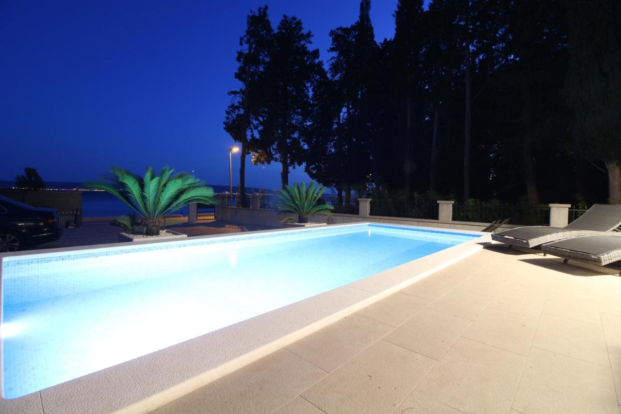 Villa Beachfront Sea Palace Kaštela Zewnętrze zdjęcie