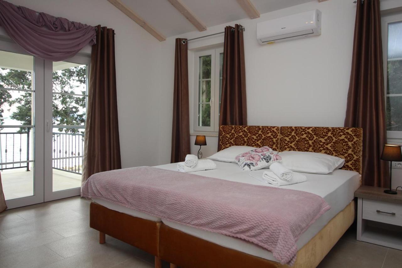 Villa Beachfront Sea Palace Kaštela Zewnętrze zdjęcie